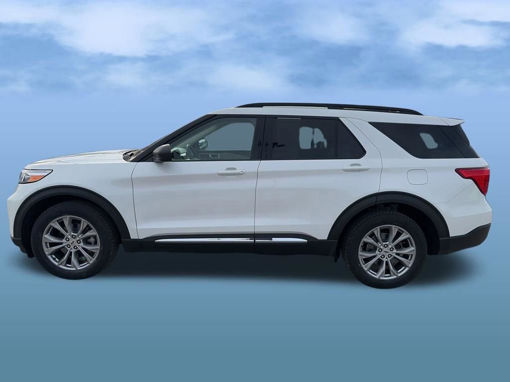 Certified 2023 Ford Explorer XLT w/ Equipment Group 202A image 2