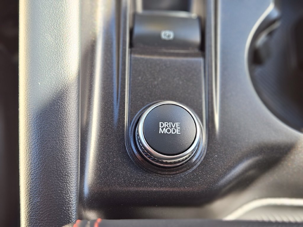 Certified 2025 Ford Explorer ST-Line AWD/4WD image 25