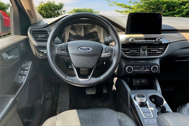 Certified 2020 Ford Escape Titanium image 7