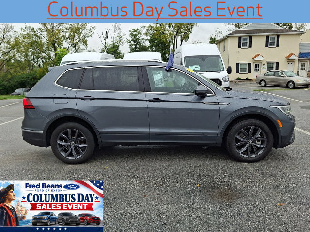 Used 2023 Volkswagen Tiguan SE w/ Panoramic Sunroof Package AWD/4WD image 12