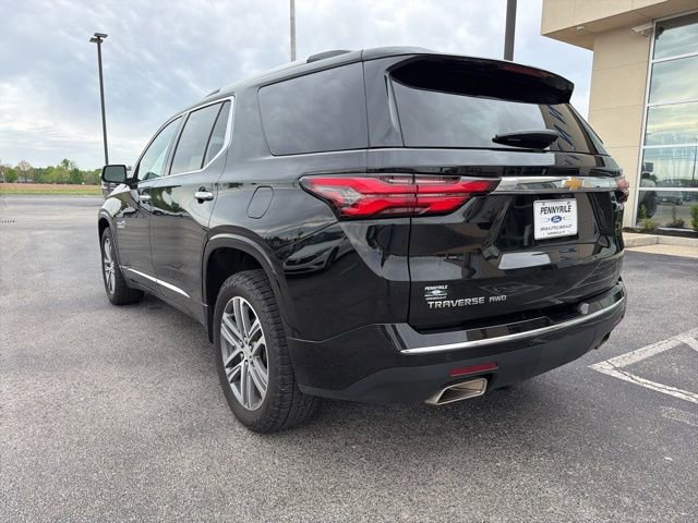 Used 2023 Chevrolet Traverse High Country image 3