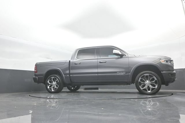 Used 2022 RAM 1500 Limited w/ Body Color Bumper Group AWD/4WD image 35