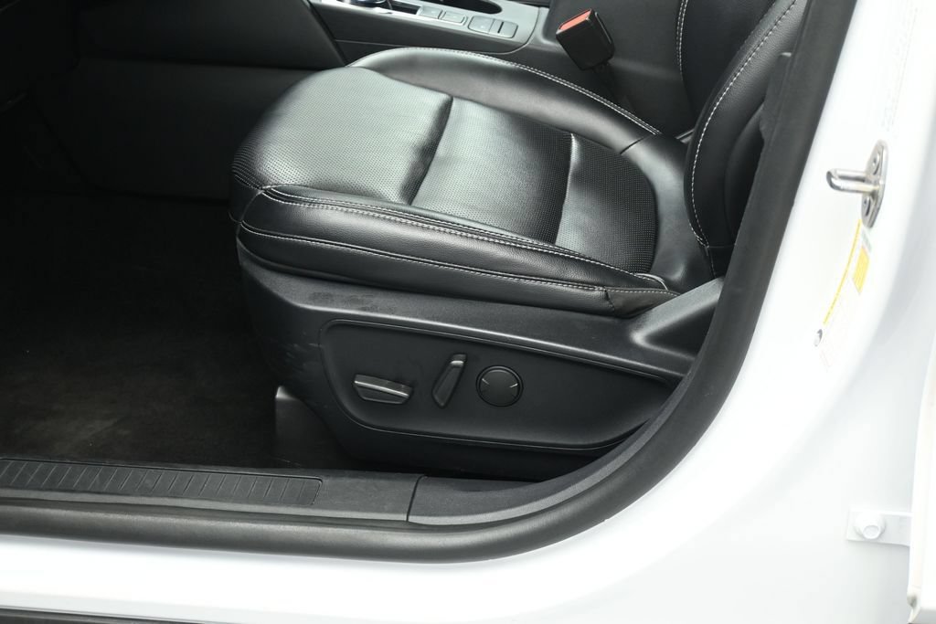 Certified 2020 Ford Escape SEL AWD/4WD image 10