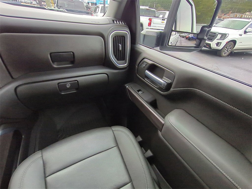Used 2022 Chevrolet Silverado 2500 LTZ image 15