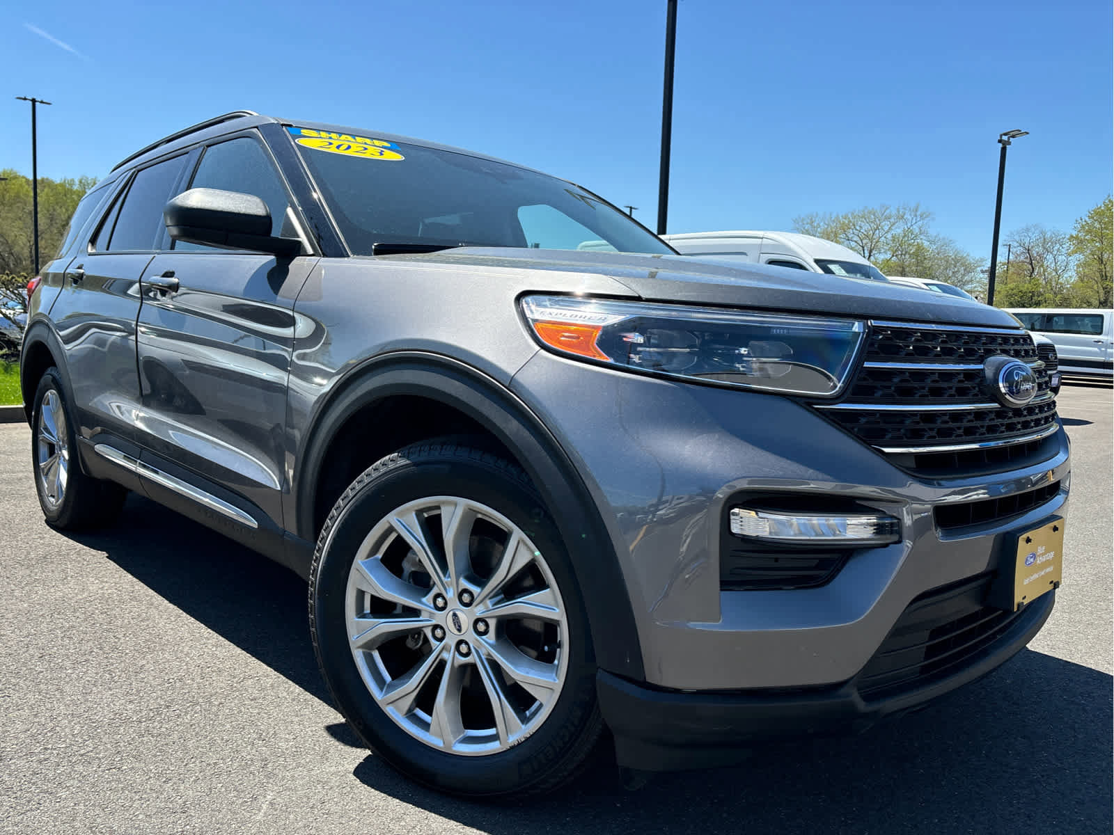 Certified 2023 Ford Explorer XLT w/ Equipment Group 202A AWD/4WD image 3