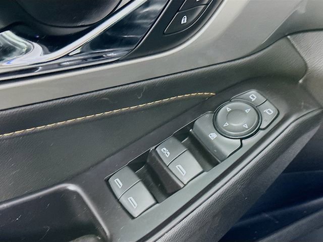 Used 2020 Chevrolet Traverse LT FWD image 24