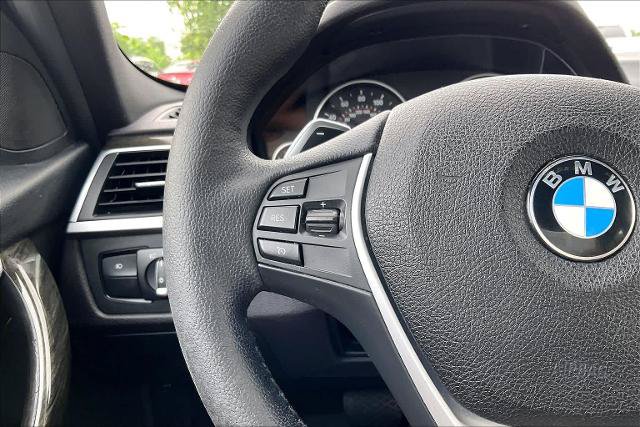 Used 2017 BMW 330i xDrive Sedan AWD/4WD image 25