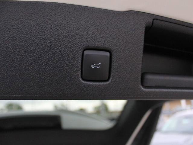 Certified 2024 Ford Escape ST-Line w/ Tech Pack #1 image 16