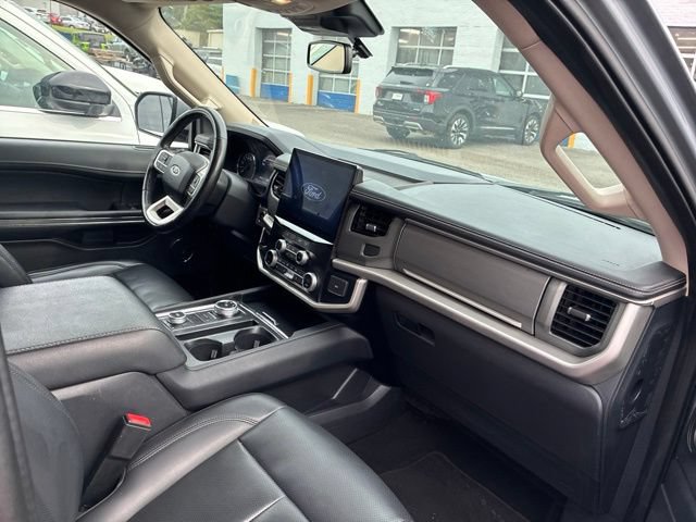 Certified 2024 Ford Expedition XLT AWD/4WD image 17