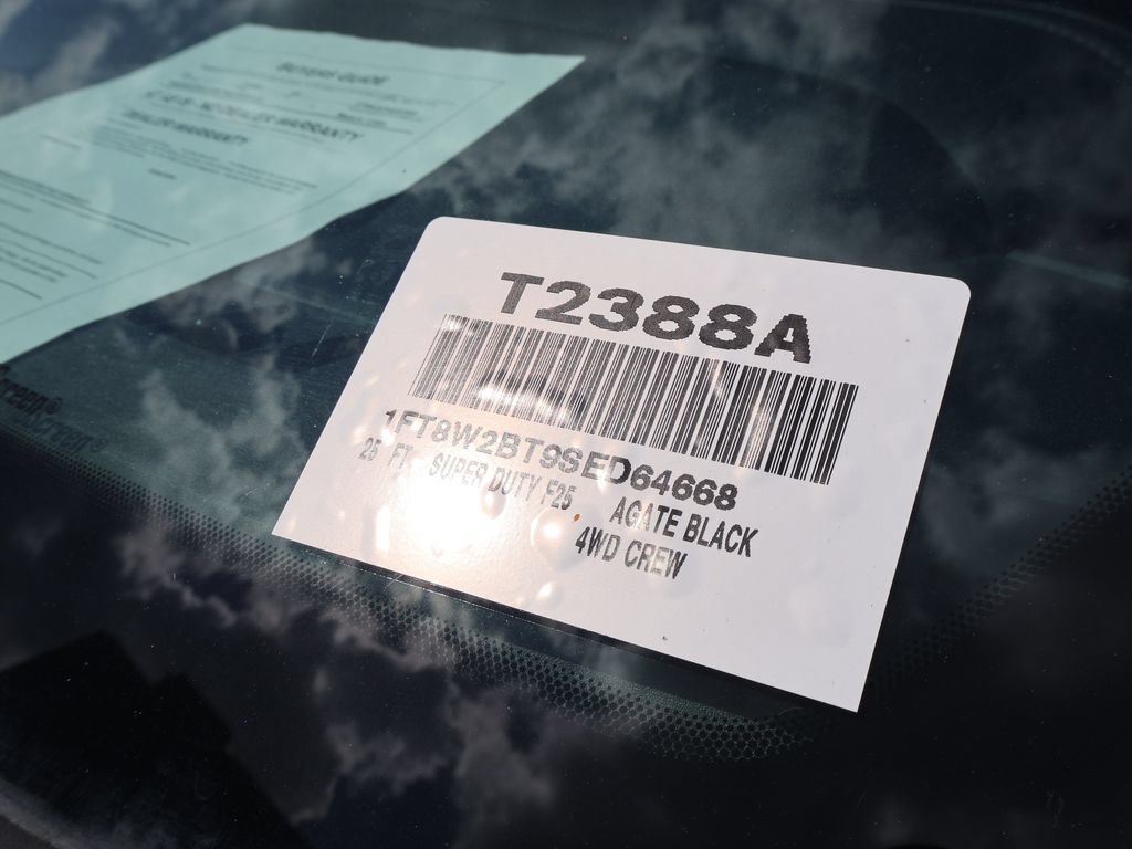 Certified 2025 Ford F250 Lariat w/ Black Appearance Package AWD/4WD image 38