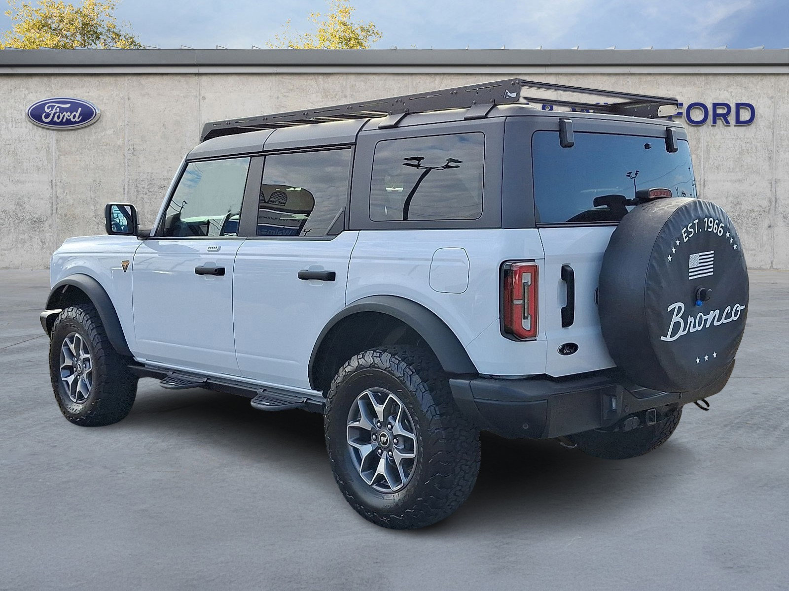 Certified 2023 Ford Bronco Badlands image 5