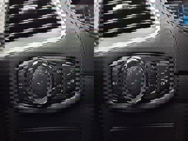 Certified 2024 Ford Edge SEL w/ Convenience Package image 19