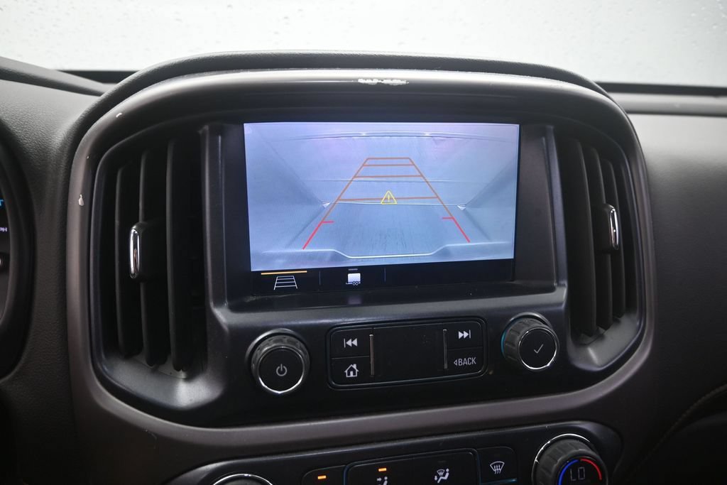 Used 2022 GMC Canyon AT4 w/ Trailering Package AWD/4WD image 4
