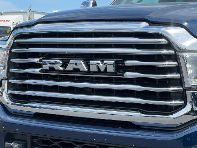 Used 2024 RAM 3500 Limited AWD/4WD image 58