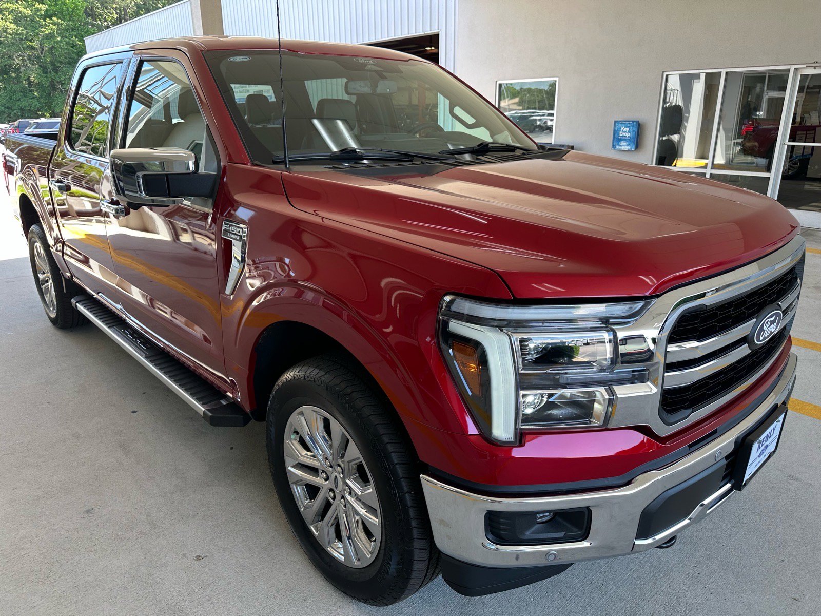 Certified 2025 Ford F150 Lariat w/ Equipment Group 501A Mid AWD/4WD image 9