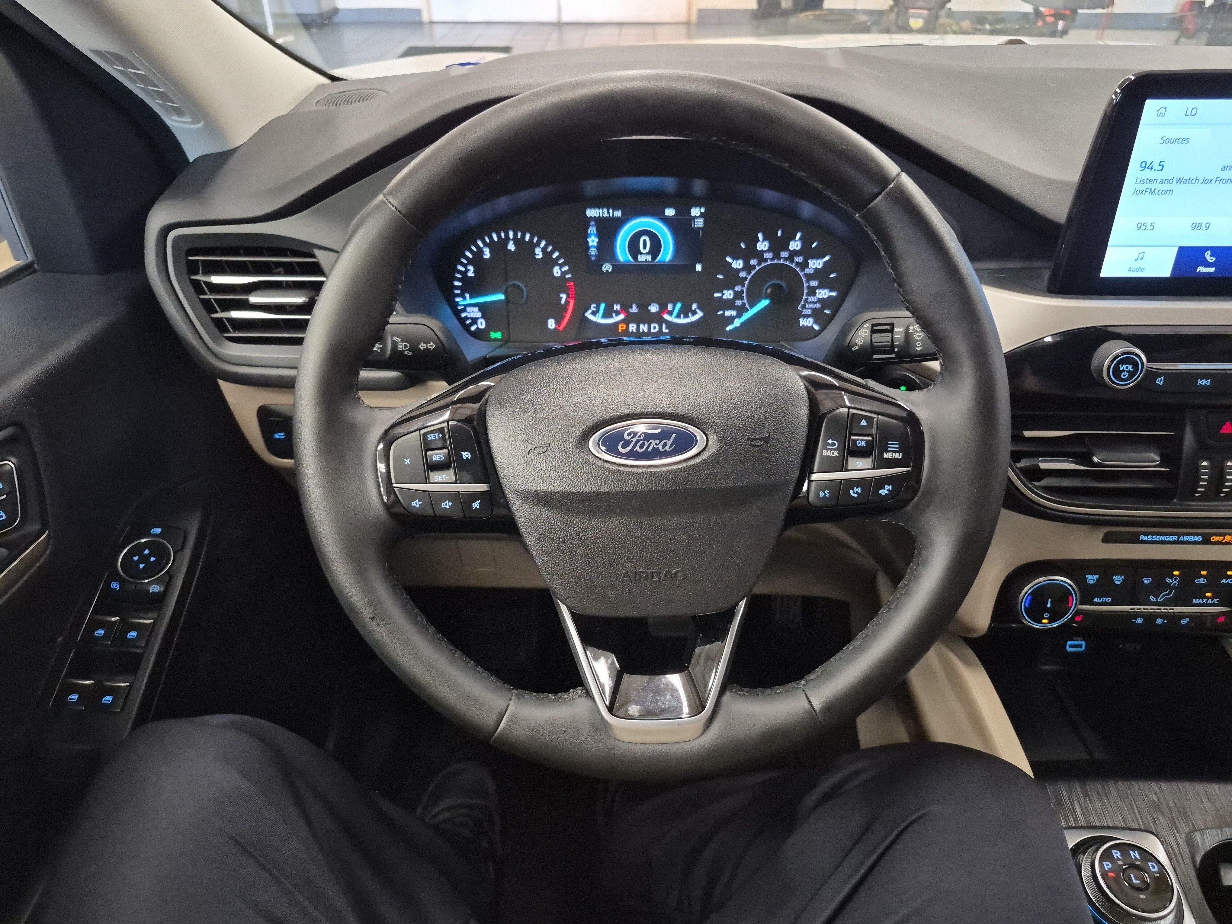 Certified 2022 Ford Escape SEL AWD/4WD image 28