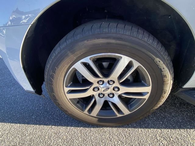 Certified 2024 Ford Expedition Limited AWD/4WD image 4