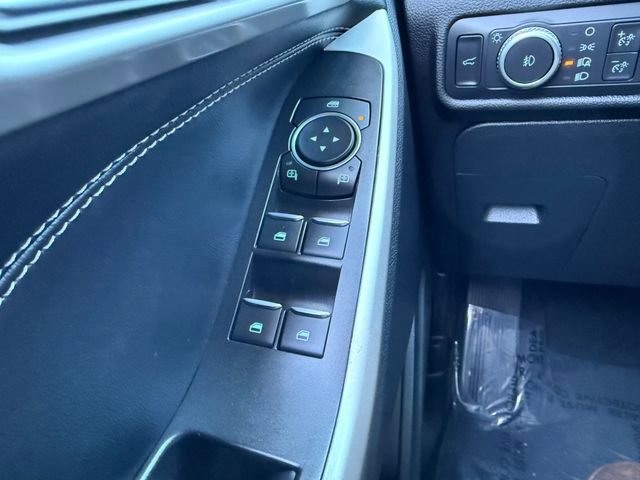 Certified 2022 Ford Explorer XLT w/ Equipment Group 202A image 27