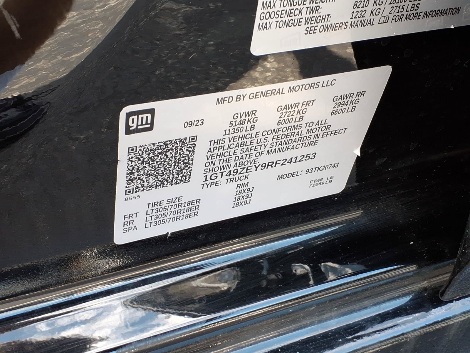Used 2024 GMC Sierra 2500 AT4X AWD/4WD image 35