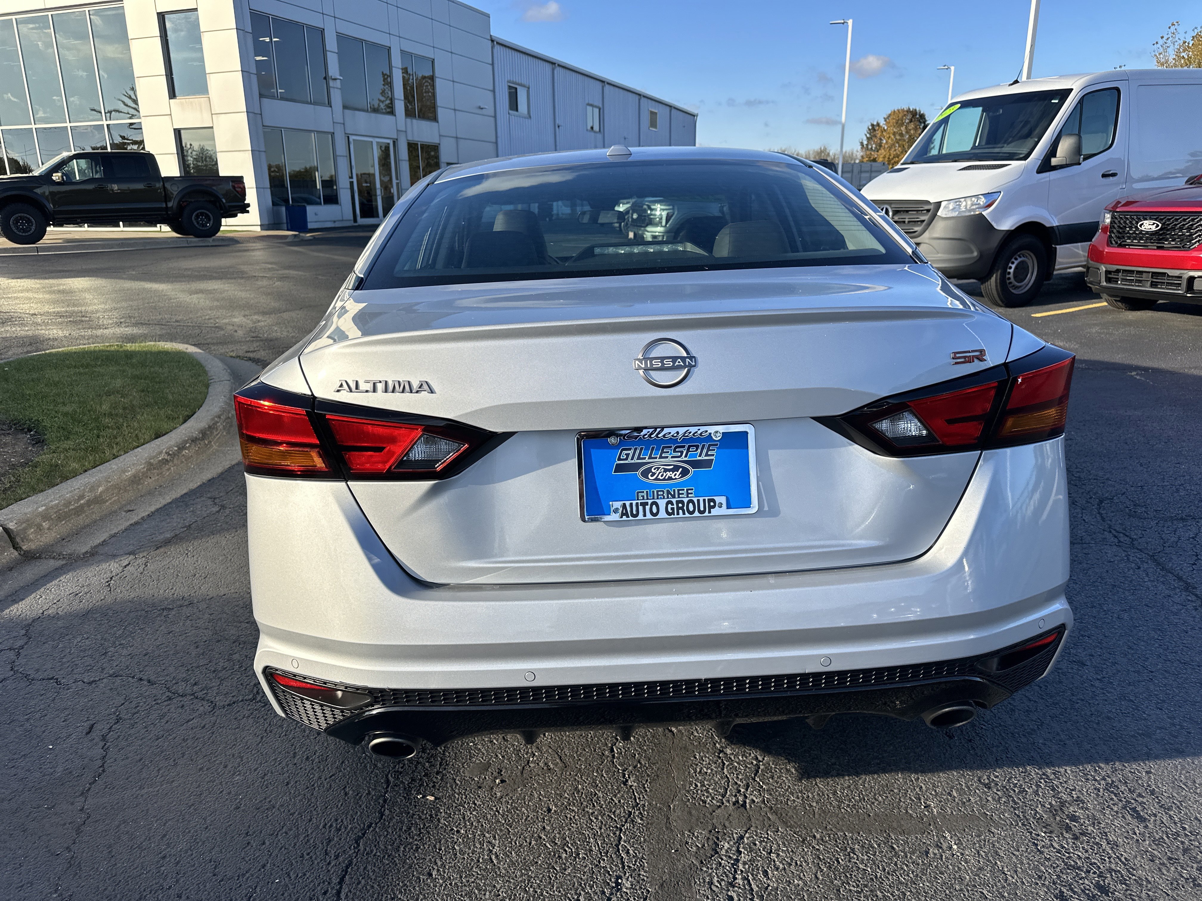 Used 2023 Nissan Altima 2.5 SR image 4