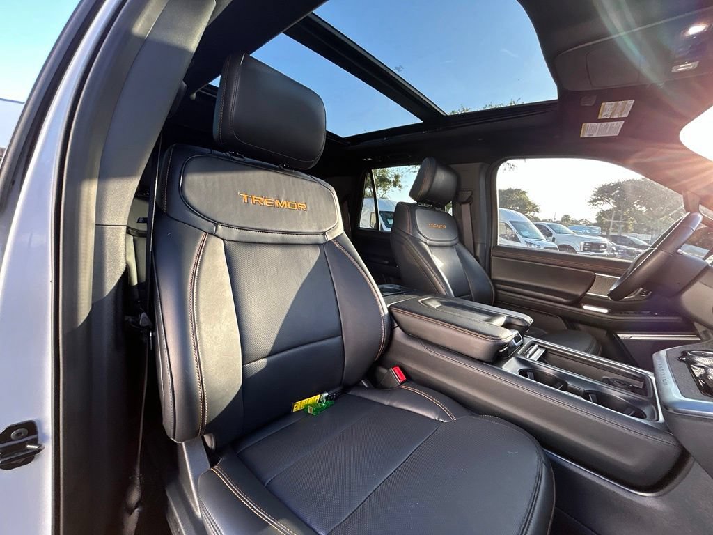 Certified 2025 Ford Expedition Tremor AWD/4WD image 28