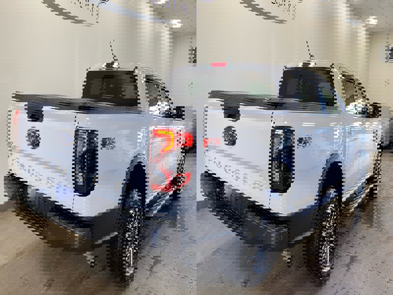 Certified 2024 Ford Ranger Lariat w/ FX4 Off-Road Package image 7