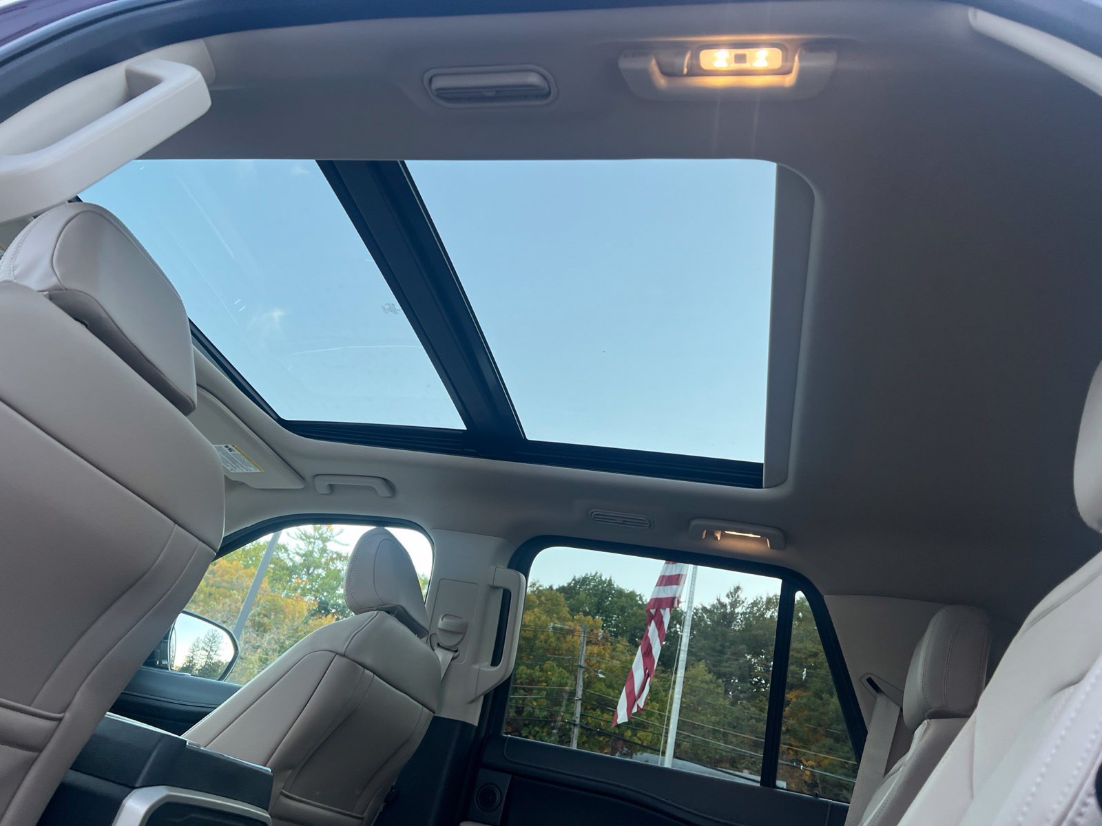 Certified 2024 Ford Expedition Limited AWD/4WD image 17