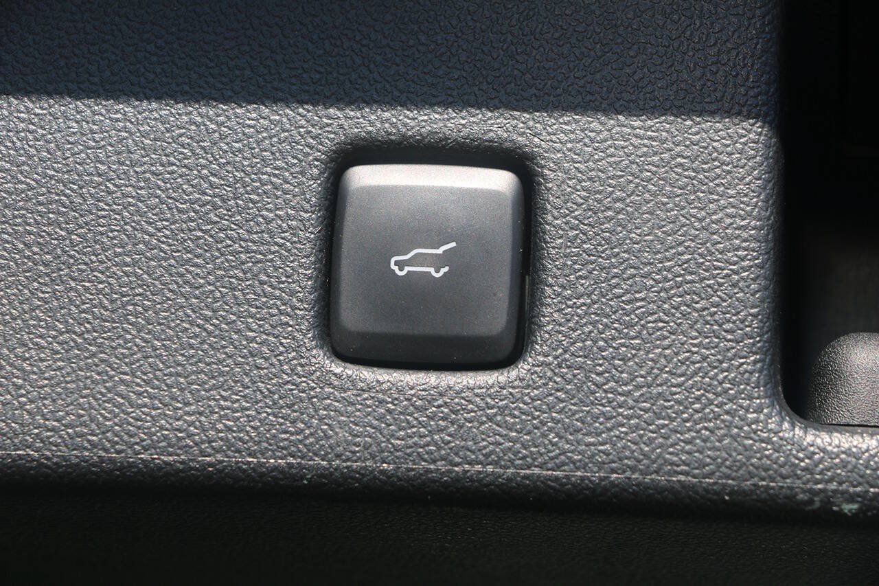 Certified 2024 Ford Escape Active AWD/4WD image 13