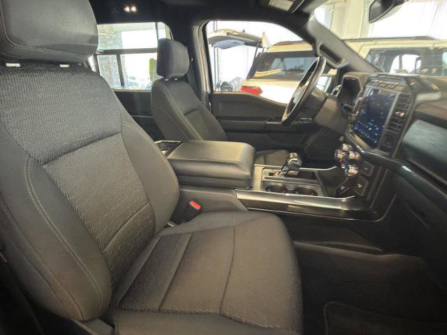 Certified 2021 Ford F150 XLT w/ Equipment Group 302A High image 19