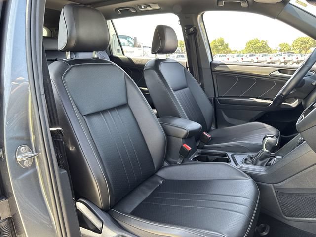 Used 2022 Volkswagen Tiguan SE R-Line FWD image 25