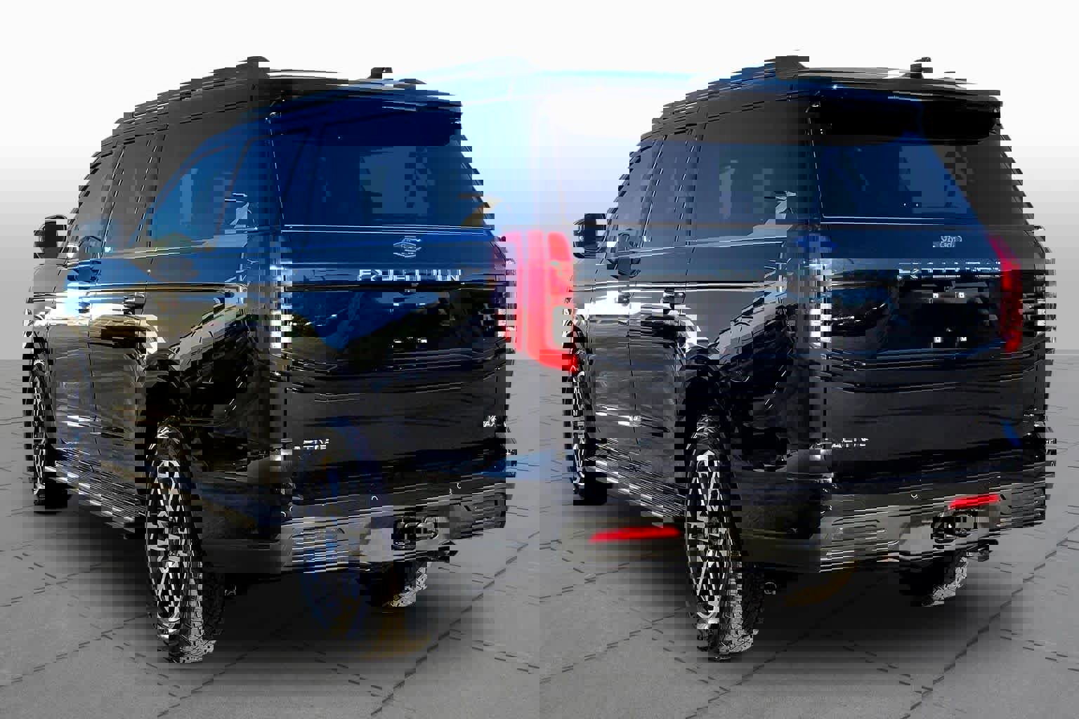 Certified 2025 Ford Expedition Max Active AWD/4WD video 2