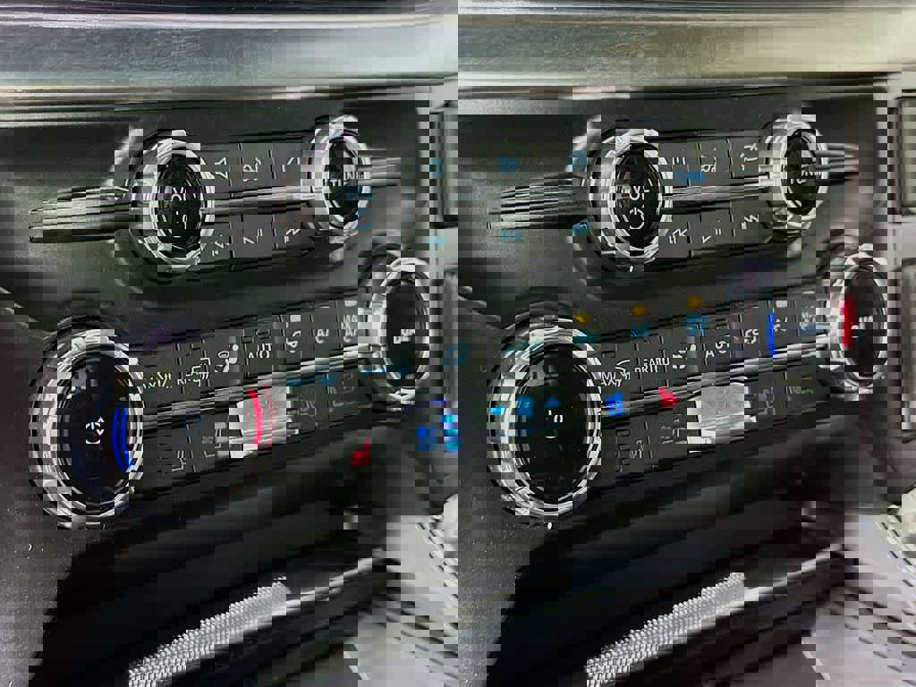 Certified 2022 Ford F150 Lariat image 18