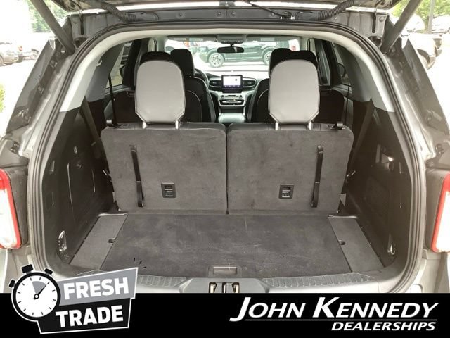 Certified 2023 Ford Explorer XLT w/ Equipment Group 202A AWD/4WD image 35