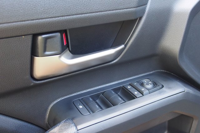 Used 2025 Toyota Tacoma TRD Sport image 19