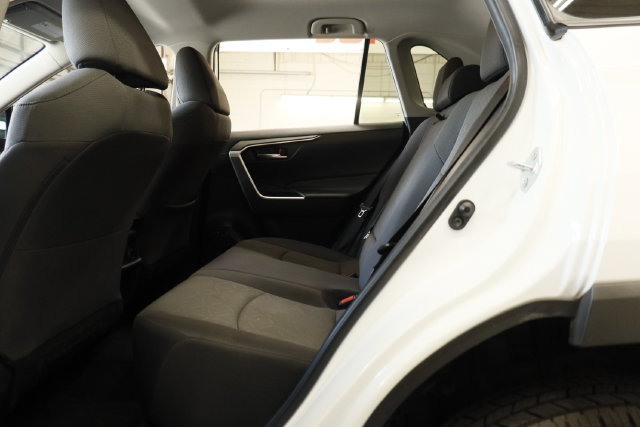 Used 2021 Toyota RAV4 XLE FWD image 29