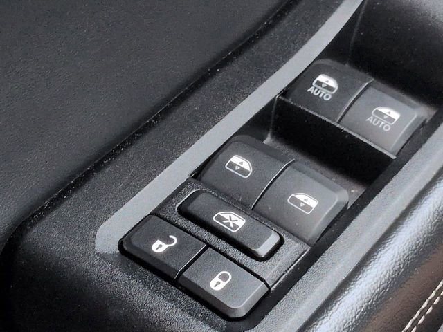 Used 2024 Jeep Grand Cherokee L Laredo AWD/4WD image 23