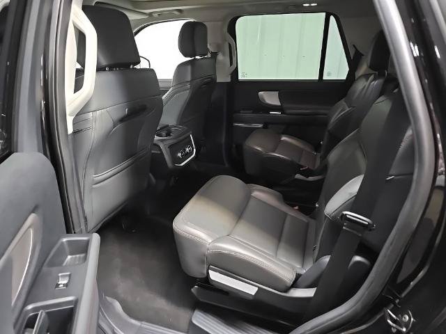 Certified 2025 Ford Expedition Active AWD/4WD image 33