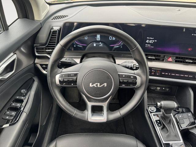 Used 2025 Kia Sportage EX w/ Premium Package FWD image 12