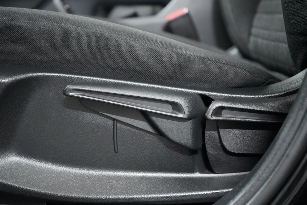 Used 2025 Honda HR-V LX image 18