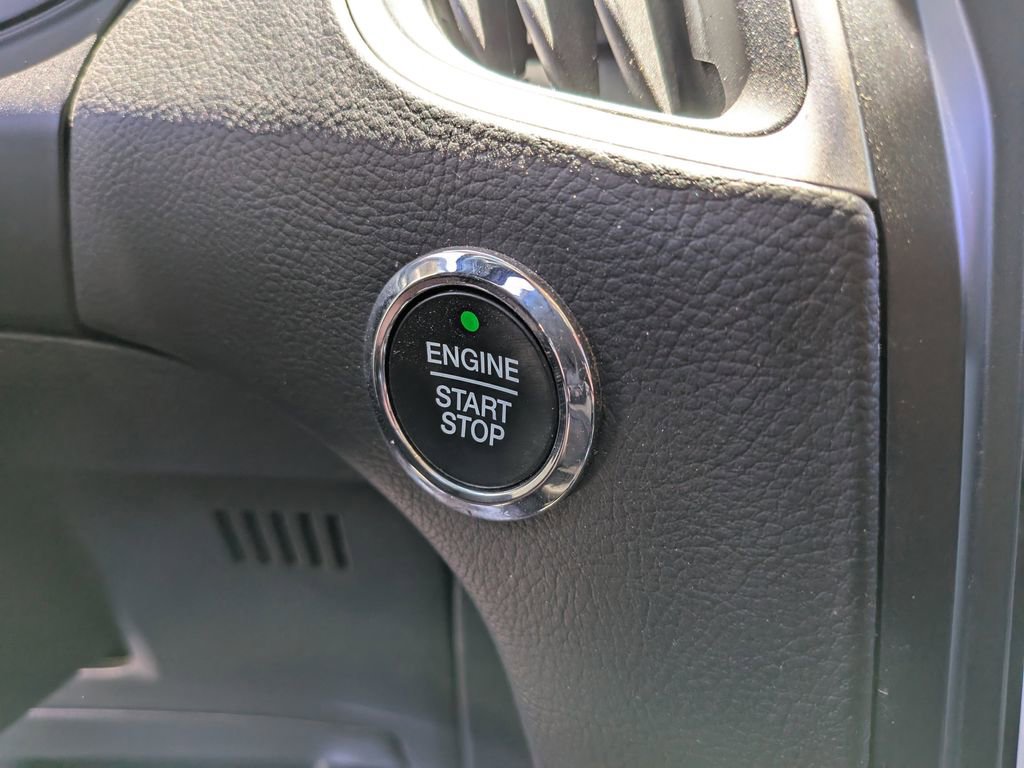 Certified 2024 Ford Edge SE w/ Black Appearance Package image 26