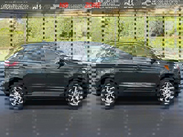 Certified 2024 Ford Edge SEL image 6