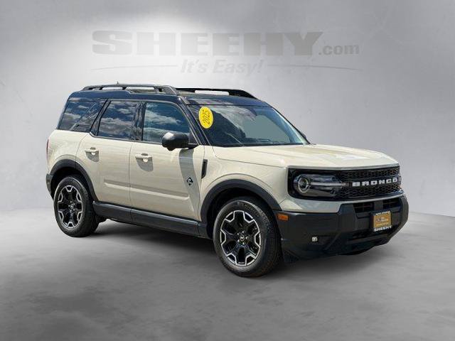 Certified 2025 Ford Bronco Sport Outer Banks w/ Outer Banks Tech Package+ AWD/4WD image 2