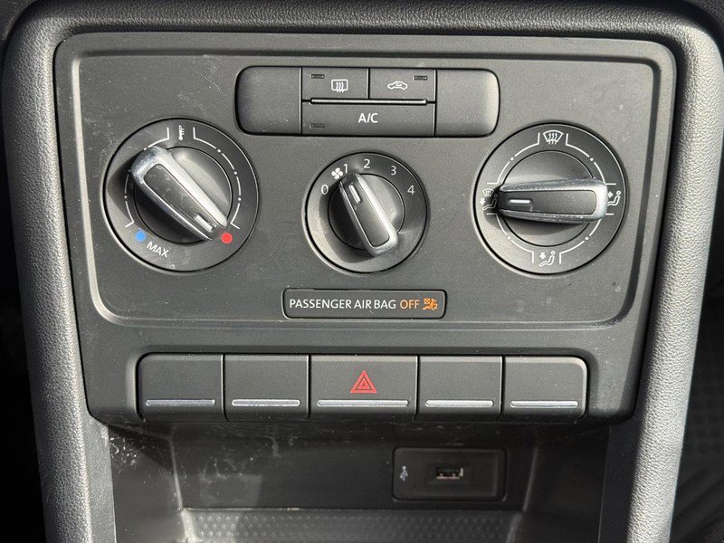 Used 2017 Volkswagen Beetle 1.8T image 21