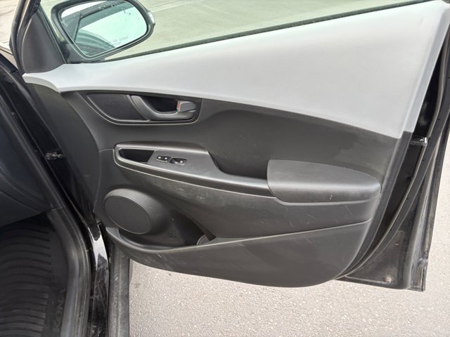 Used 2018 Hyundai Kona SEL w/ SEL Tech Package 02 AWD/4WD image 16