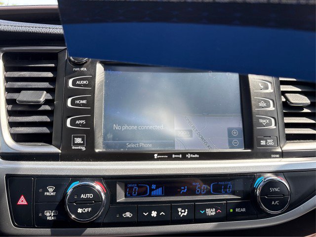 Used 2018 Toyota Highlander Limited AWD/4WD image 13