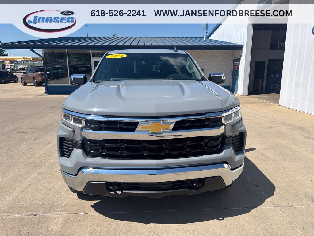 Used 2024 Chevrolet Silverado 1500 LT AWD/4WD image 2
