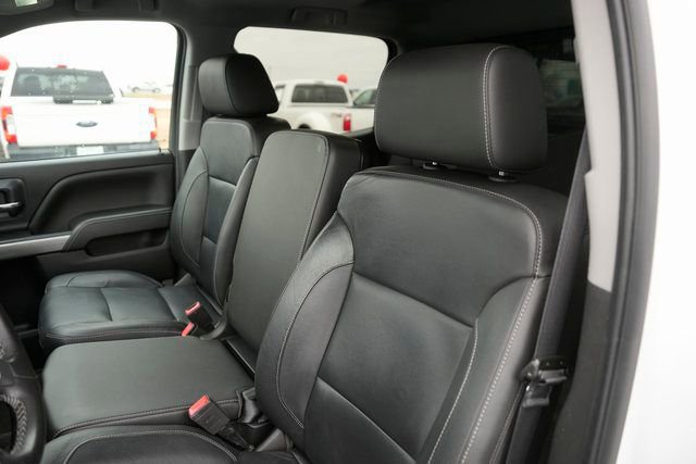 Used 2018 Chevrolet Silverado 1500 LT w/ Texas Edition image 11