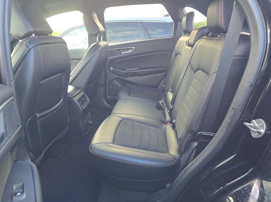 Certified 2024 Ford Edge ST-Line AWD/4WD image 6