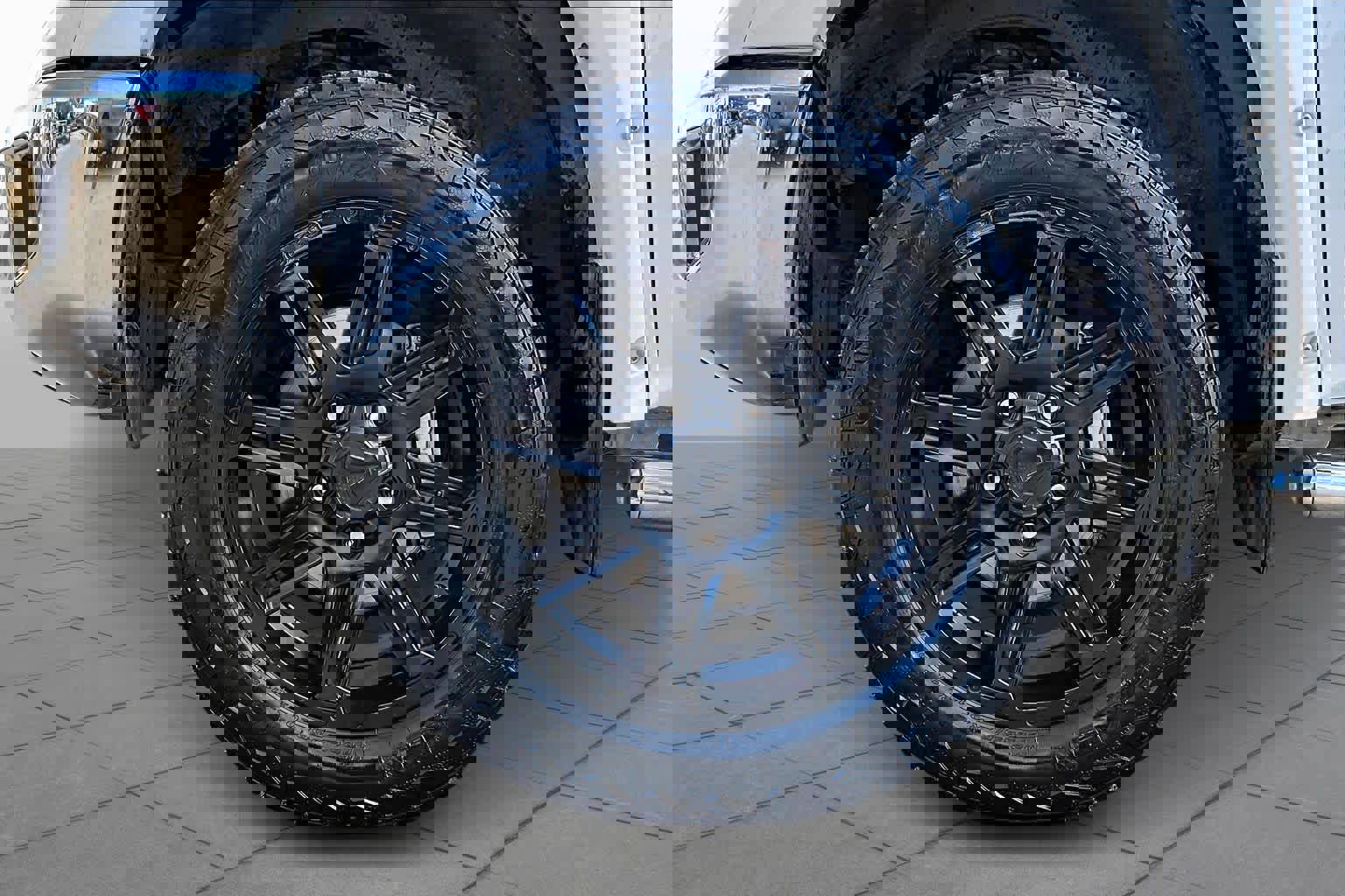 Used 2018 Toyota Tundra SR5 w/ SR5 Upgrade Package image 13