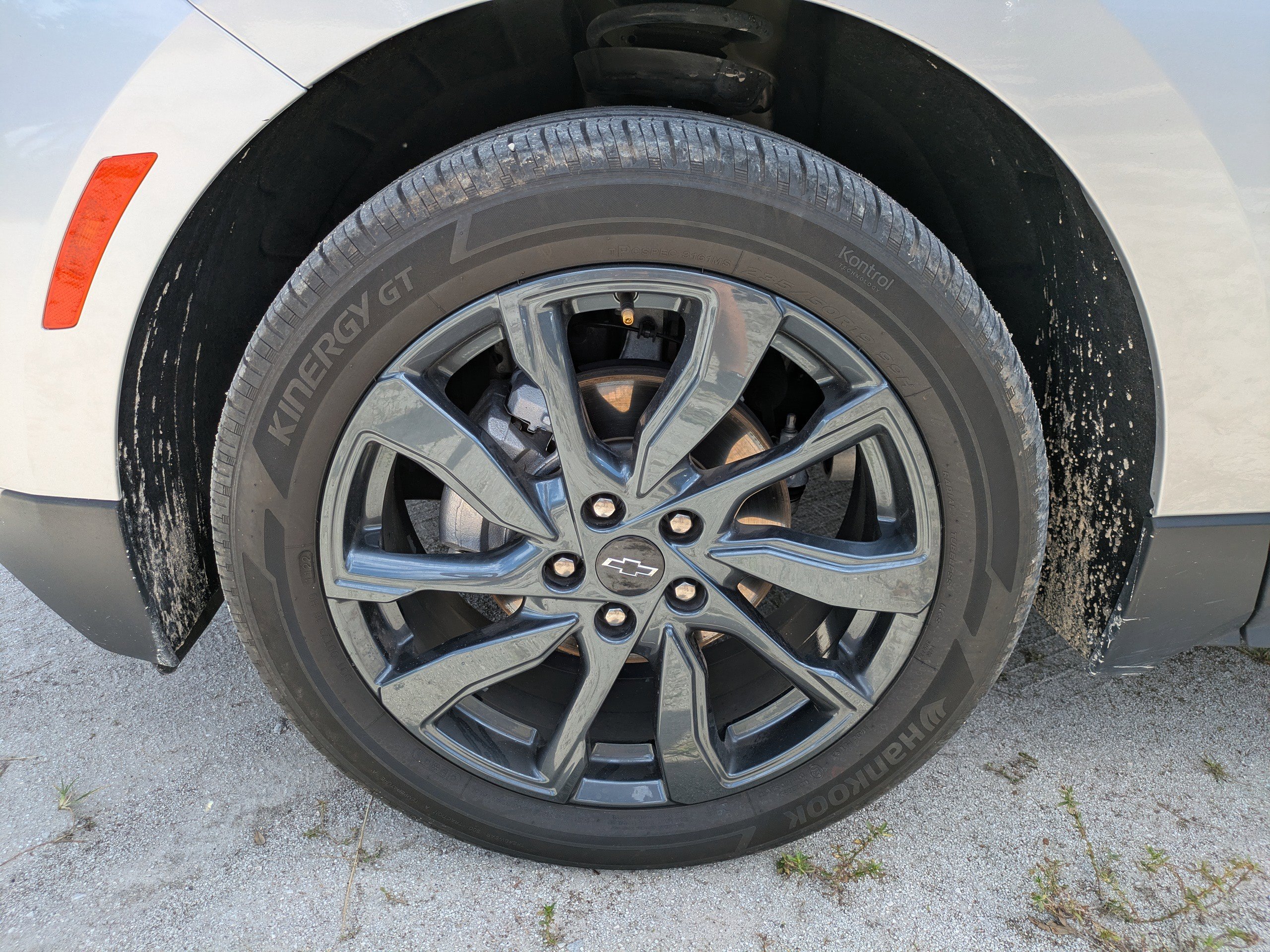 Used 2022 Chevrolet Equinox RS w/ RS Leather Package image 10